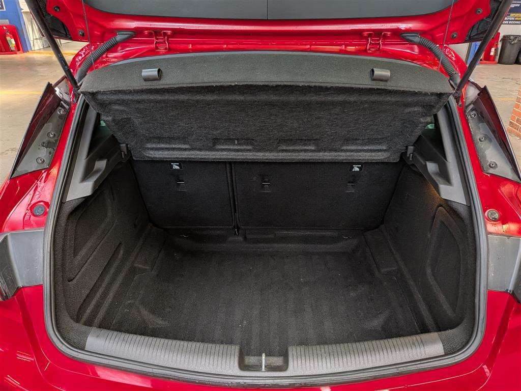 <p>2020 VAUXHALL ASTRA SRI VX LINE NAV TUR</p>