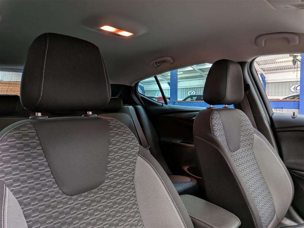 <p>2020 VAUXHALL ASTRA SRI VX LINE NAV TUR</p>