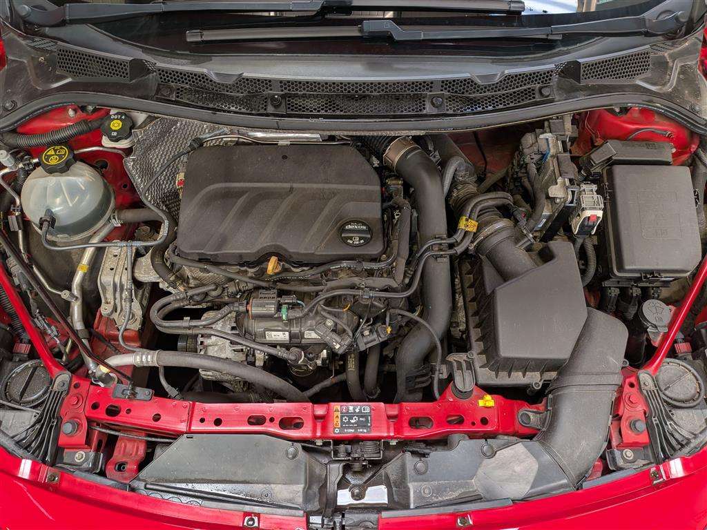 <p>2020 VAUXHALL ASTRA SRI VX LINE NAV TUR</p>