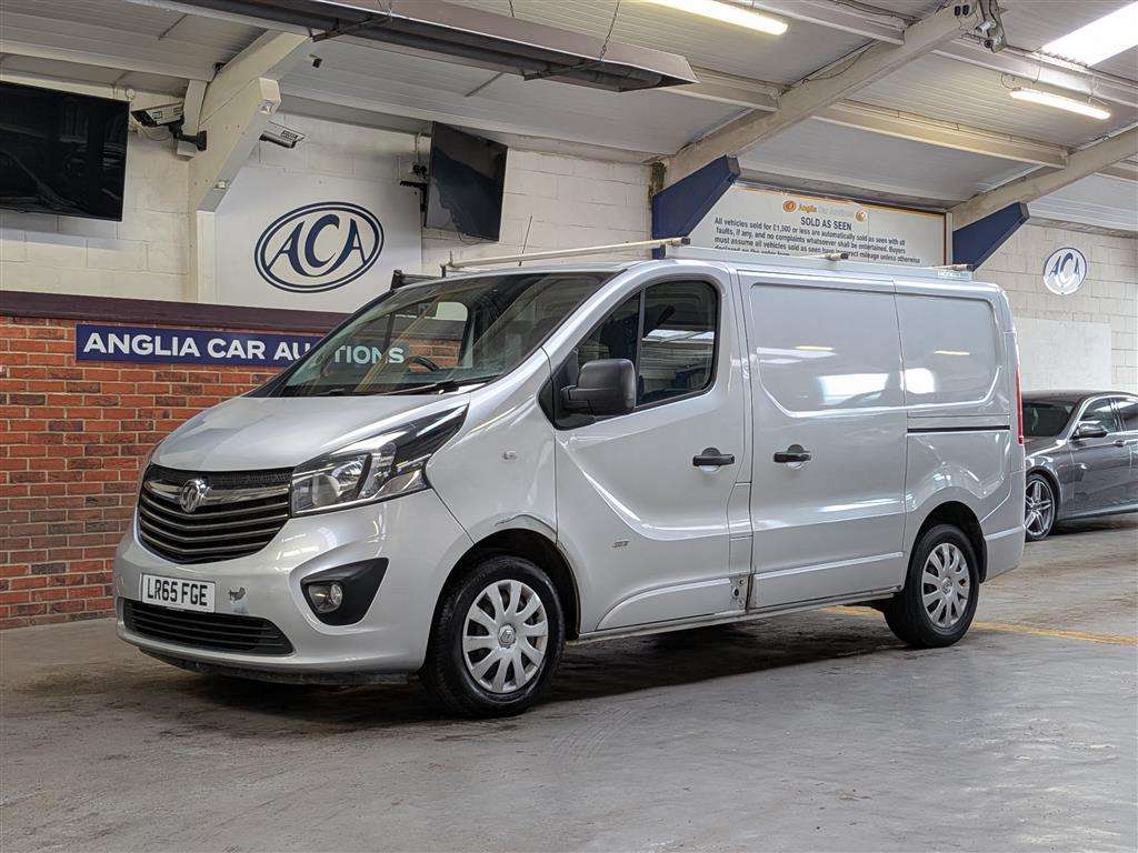 <p>2015 VAUXHALL VIVARO 2700 SPORTIVE CDTI</p>