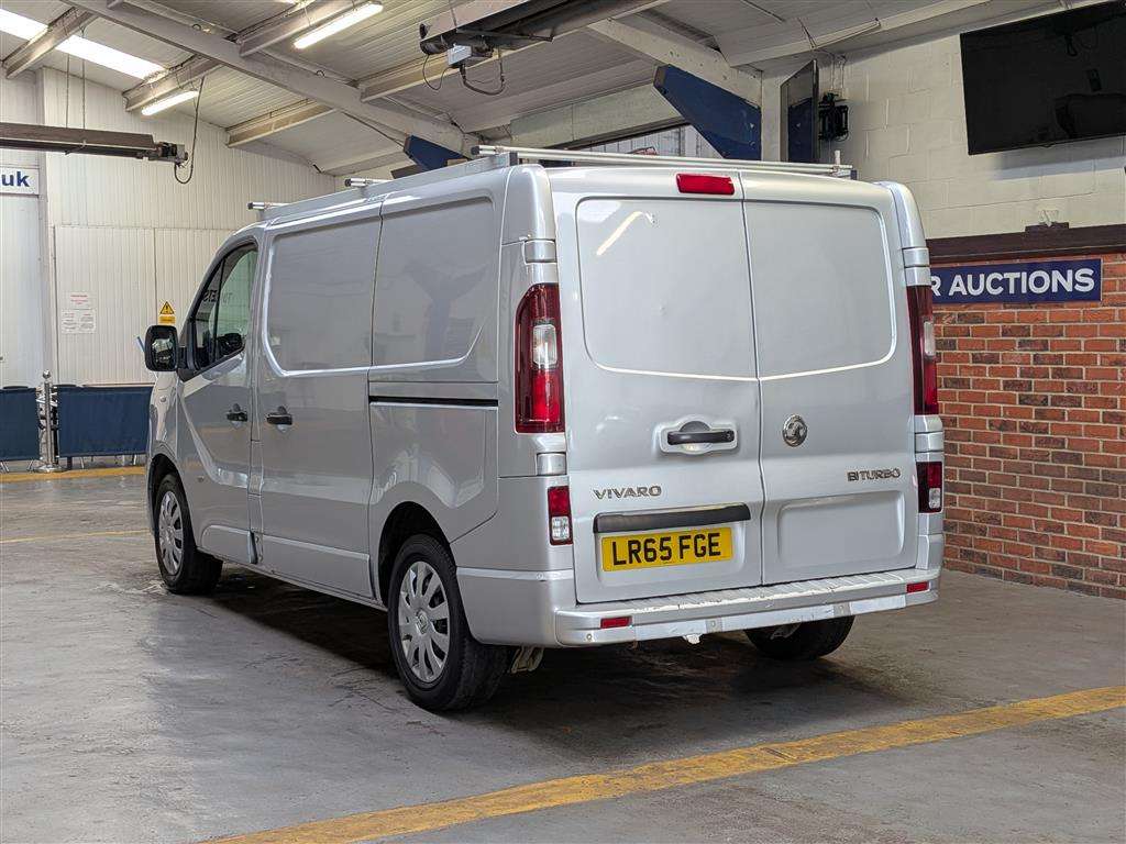 <p>2015 VAUXHALL VIVARO 2700 SPORTIVE CDTI</p>