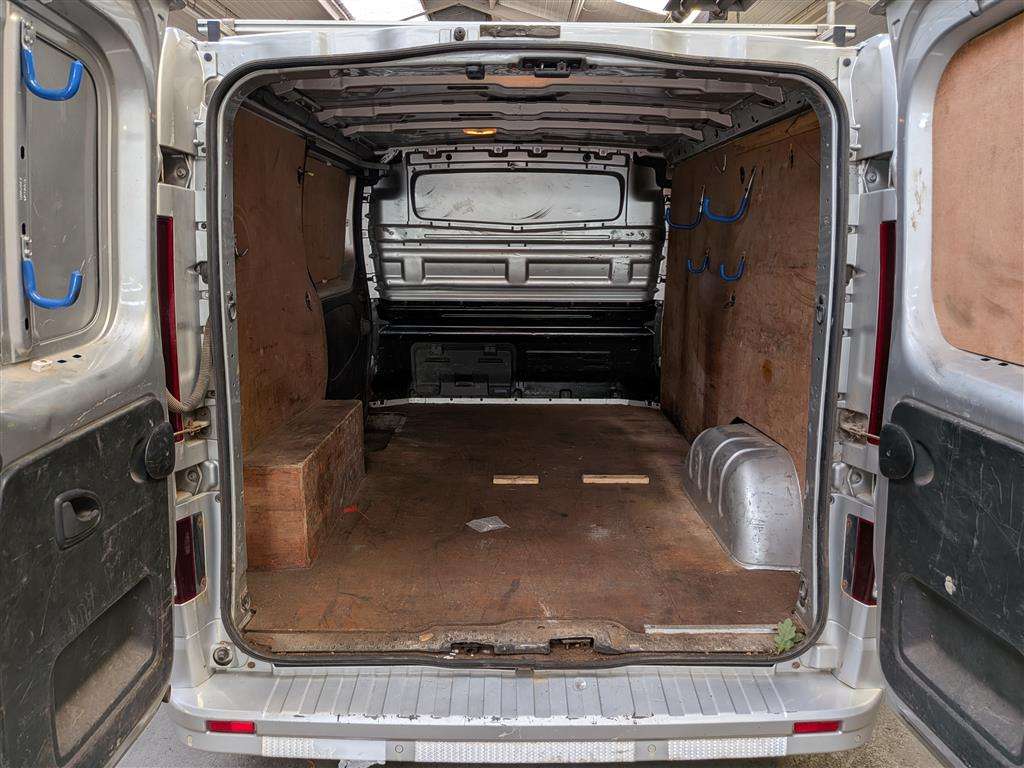 <p>2015 VAUXHALL VIVARO 2700 SPORTIVE CDTI</p>