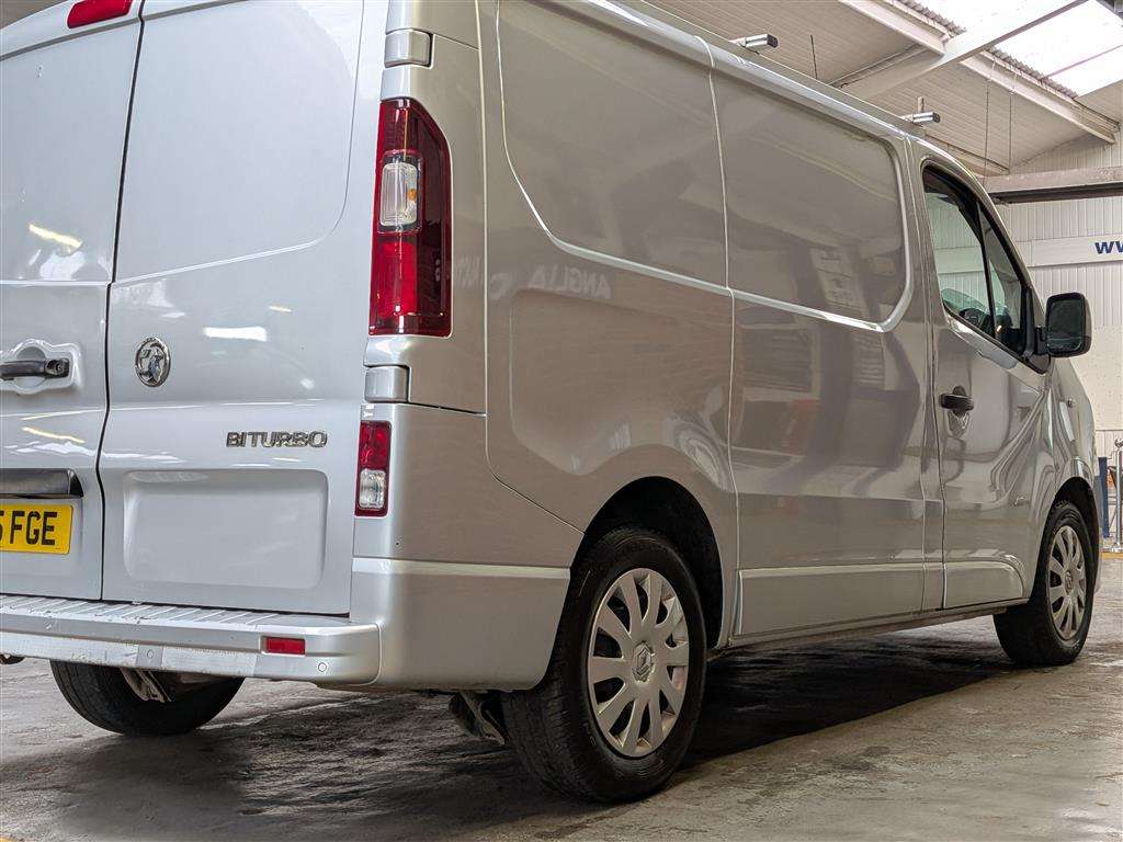<p>2015 VAUXHALL VIVARO 2700 SPORTIVE CDTI</p>