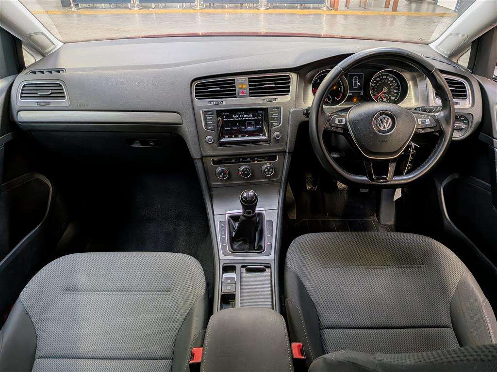 <p>2013 VOLKSWAGEN GOLF SE BLUEMOTION TECH T</p>
