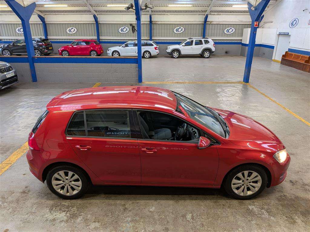 <p>2013 VOLKSWAGEN GOLF SE BLUEMOTION TECH T</p>