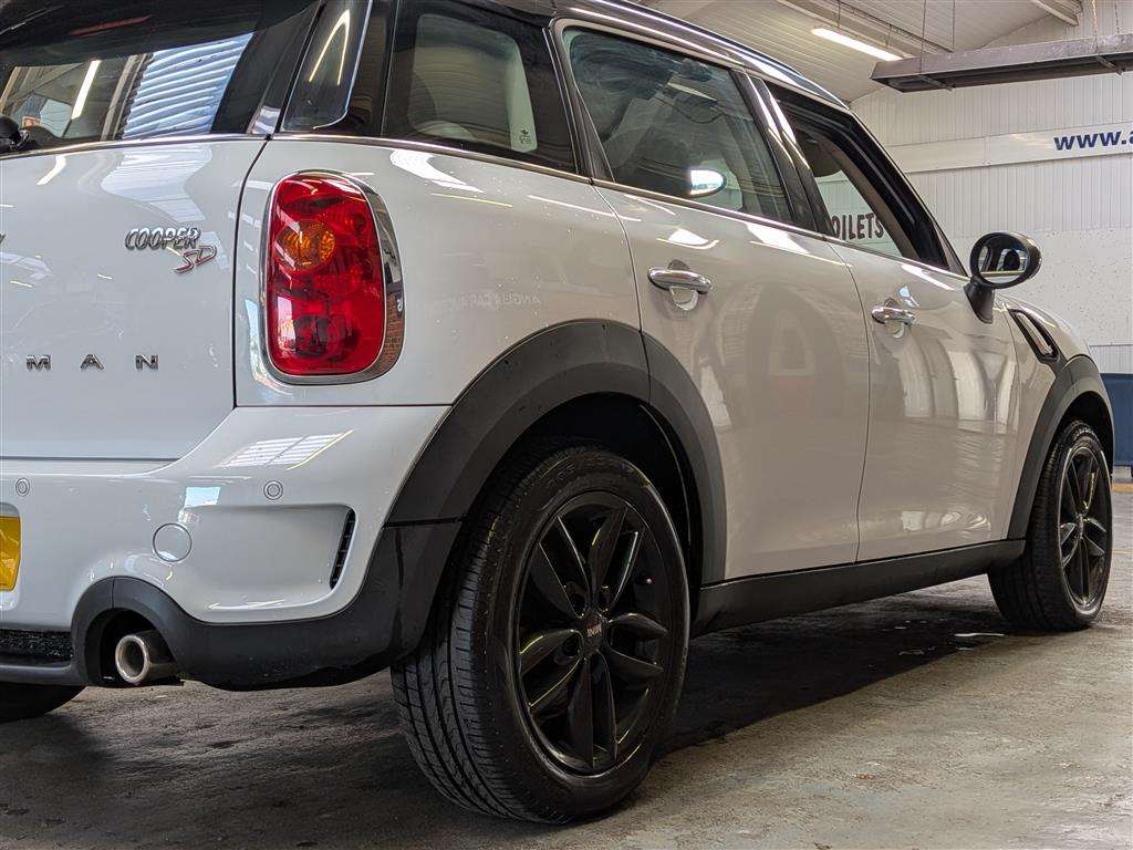 <p>2013 MINI COUNTRYMAN COOPER SD</p>