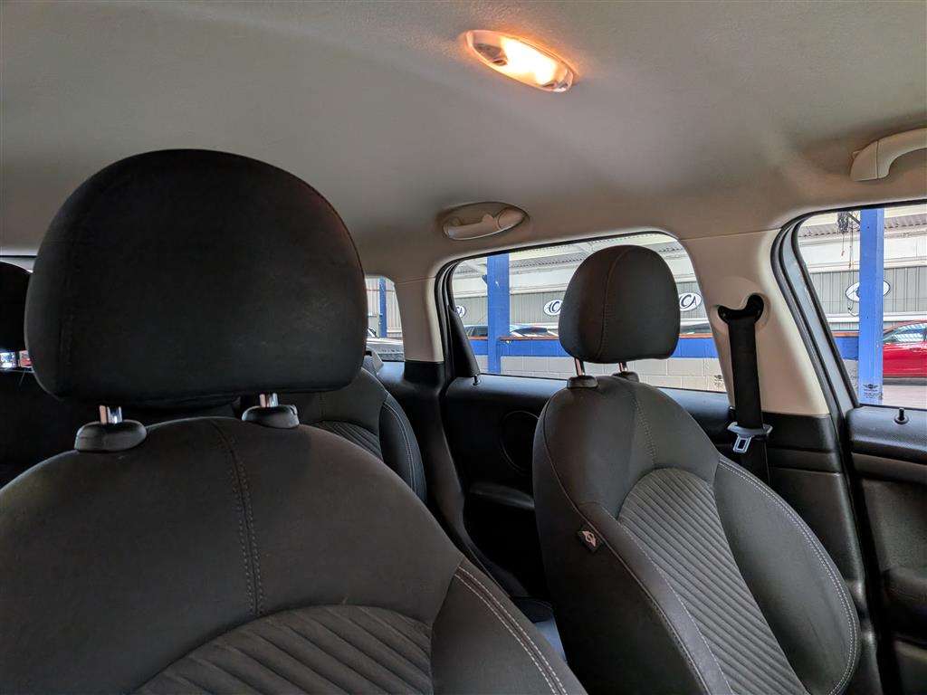 <p>2013 MINI COUNTRYMAN COOPER SD</p>