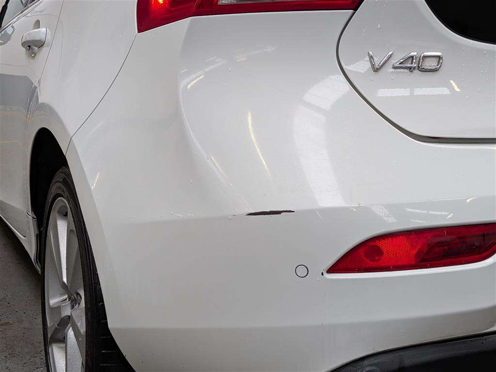<p>2014 VOLVO V40 T4</p>