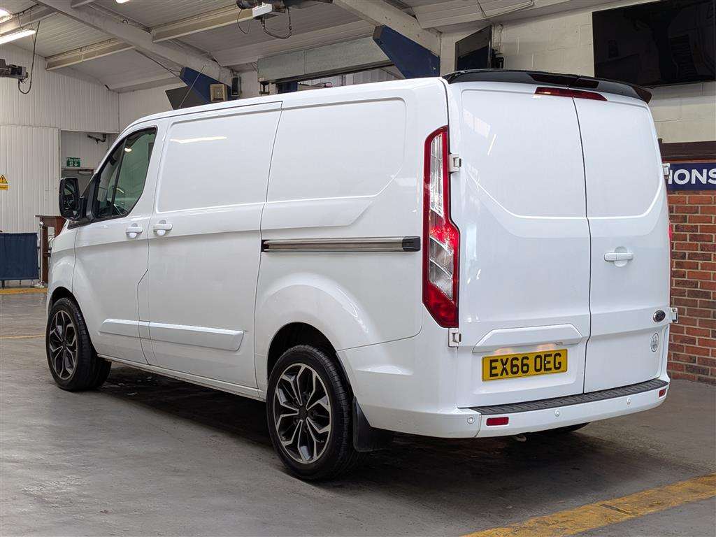 <p>2016 FORD TRANSIT CUSTOM 290 LIMITE</p>