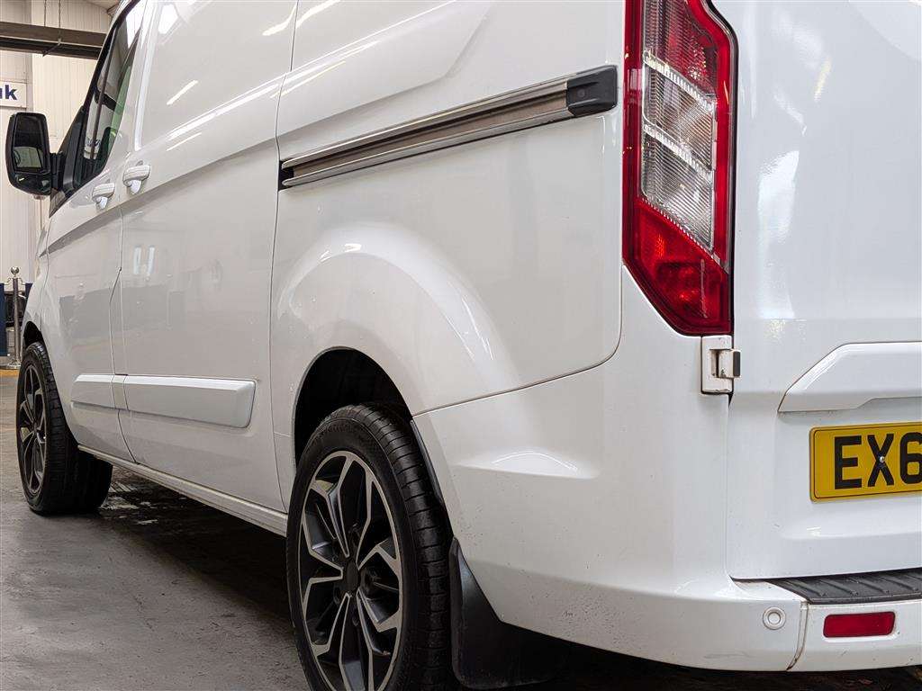 <p>2016 FORD TRANSIT CUSTOM 290 LIMITE</p>