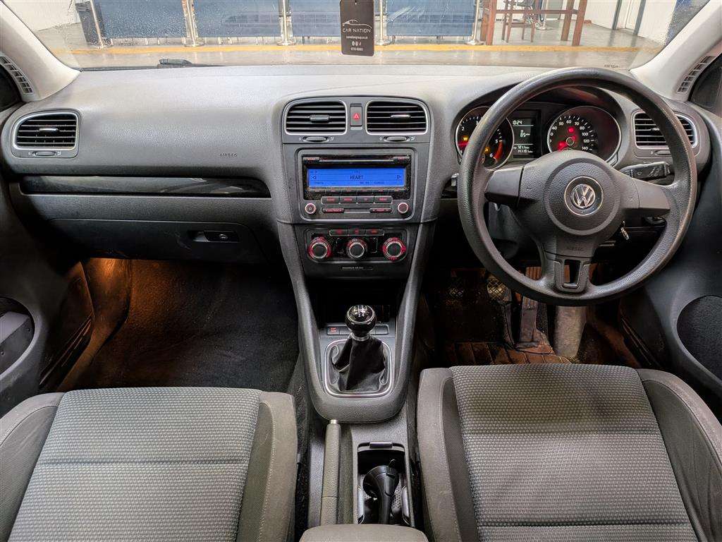 <p>2009 VOLKSWAGEN GOLF SE TDI</p>