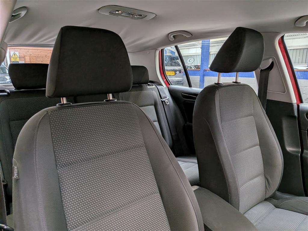 <p>2009 VOLKSWAGEN GOLF SE TDI</p>