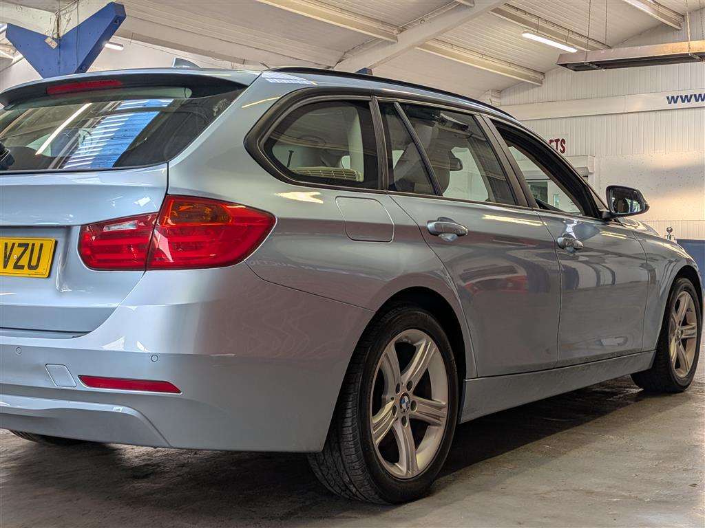 <p>2014 BMW 316I SE</p>