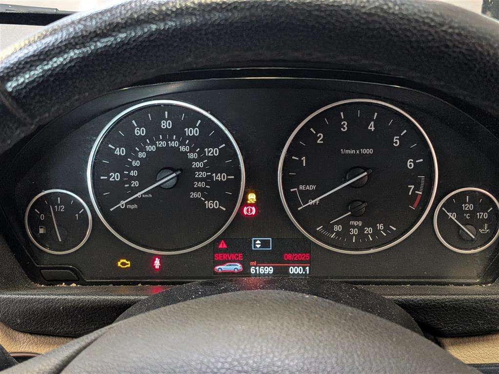 <p>2014 BMW 316I SE</p>