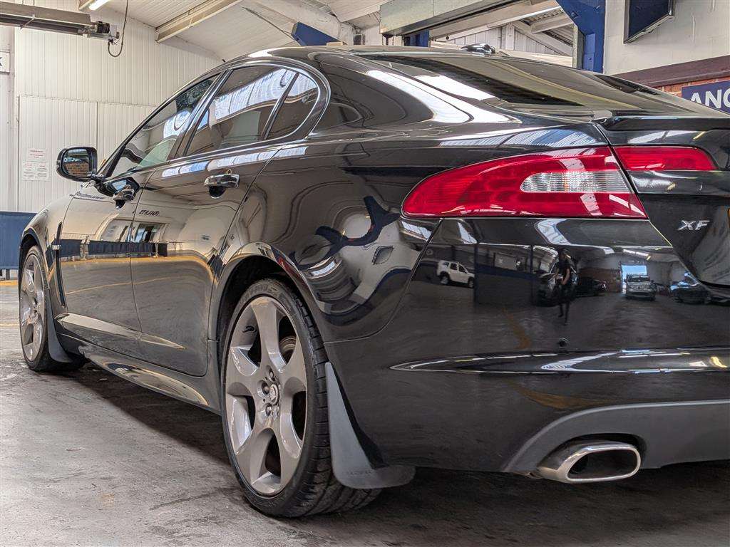 <p>2010 JAGUAR XF S PREMIUM LUXURY V6 AUTO</p>