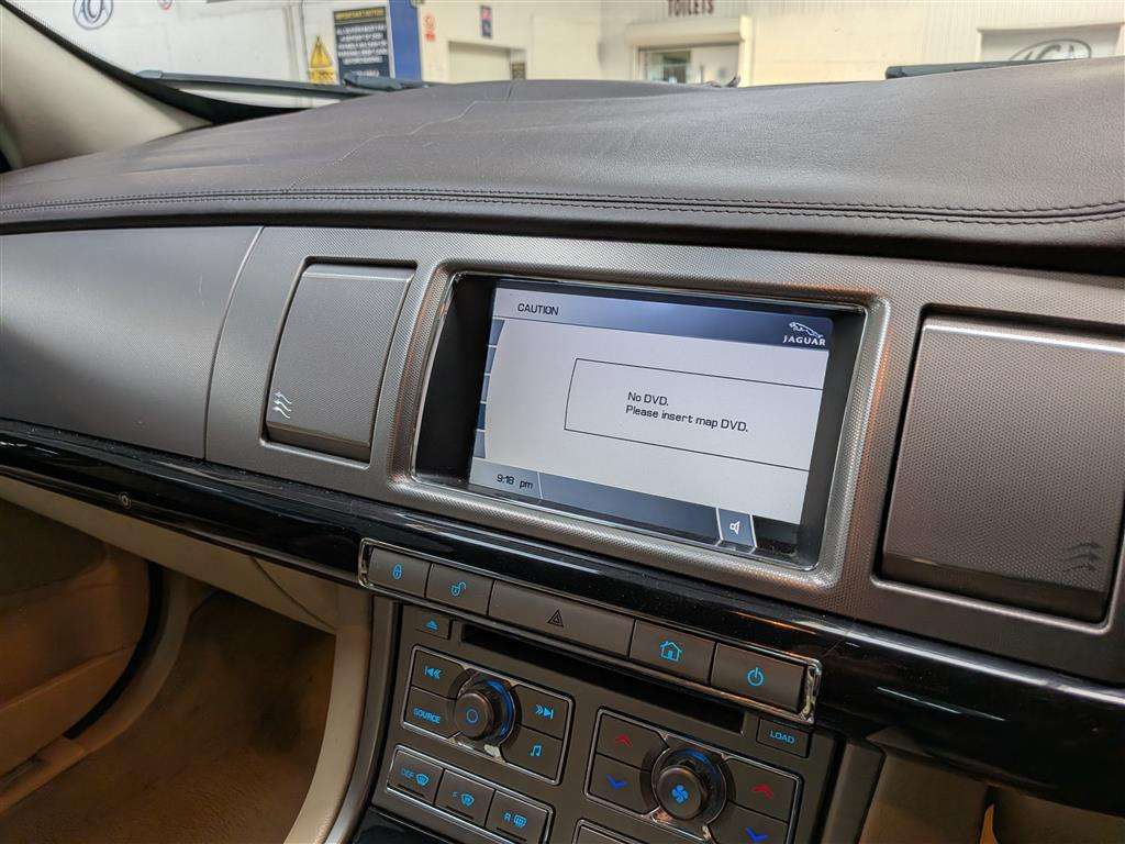 <p>2010 JAGUAR XF S PREMIUM LUXURY V6 AUTO</p>