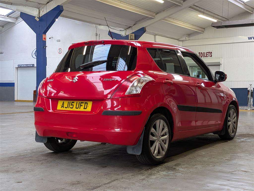 <p>2015 SUZUKI SWIFT SZ4</p>