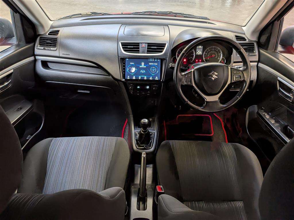 <p>2015 SUZUKI SWIFT SZ4</p>