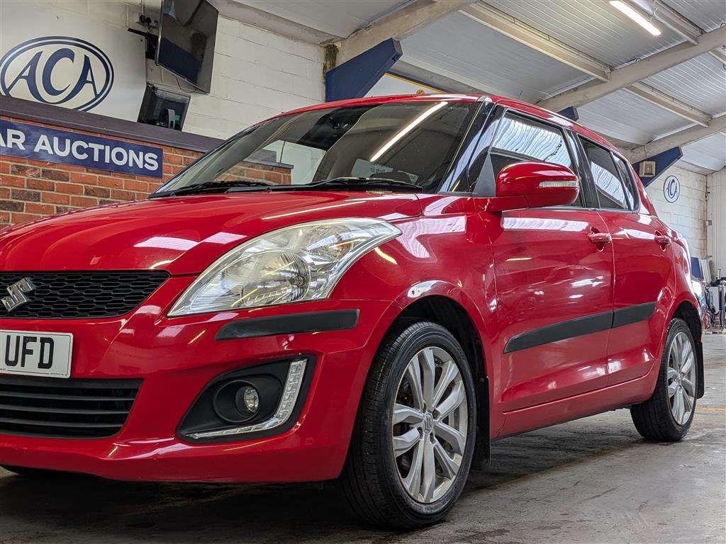 <p>2015 SUZUKI SWIFT SZ4</p>