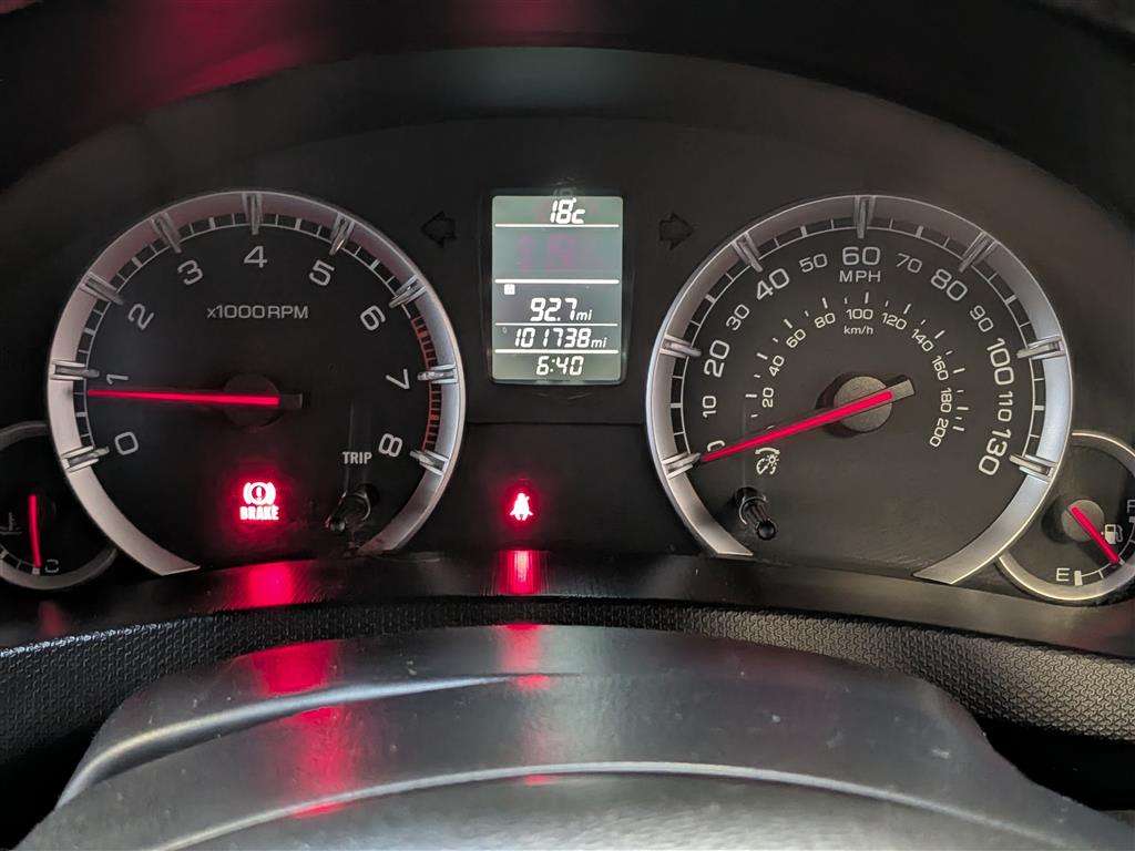 <p>2015 SUZUKI SWIFT SZ4</p>