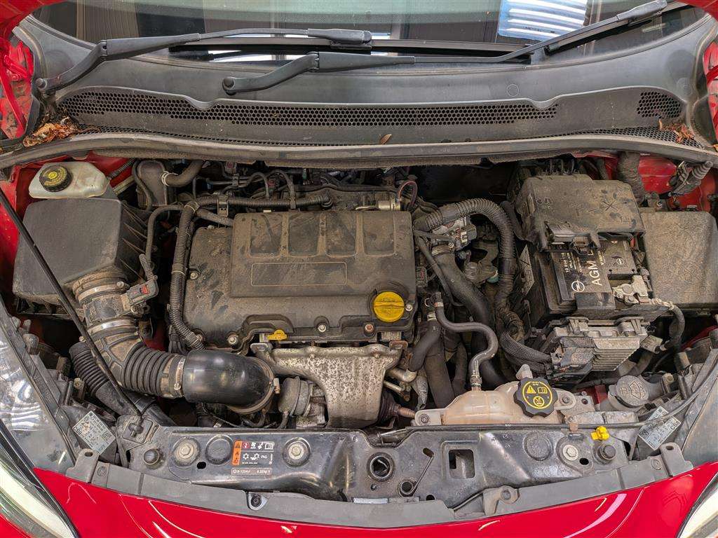 <p>2018 VAUXHALL CORSA SRI NAV TURBO</p>