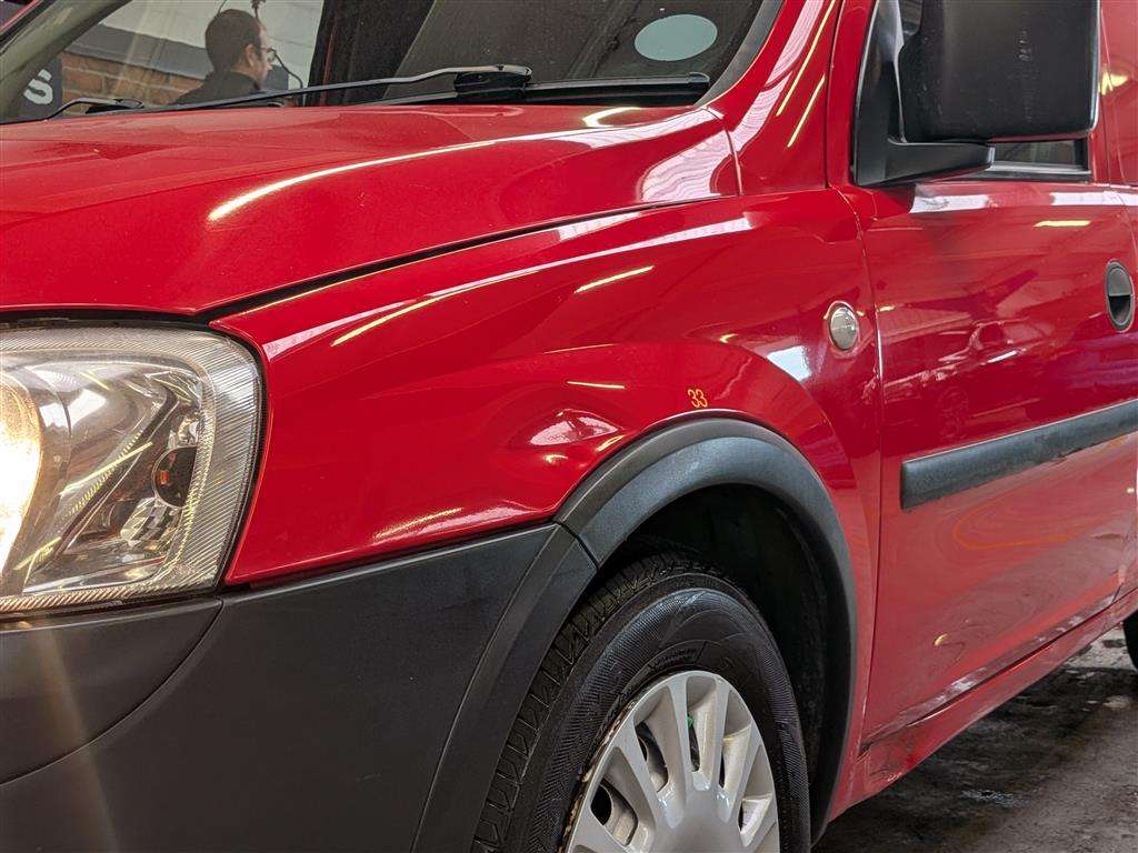 <p>2010 VAUXHALL COMBO 1700 CDTI</p>