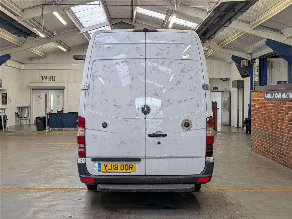<p>2018 MERCEDES-BENZ SPRINTER 311CDI</p>