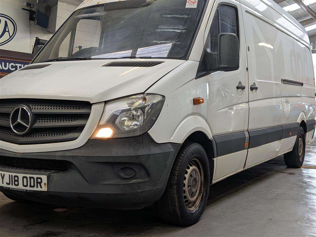 <p>2018 MERCEDES-BENZ SPRINTER 311CDI</p>