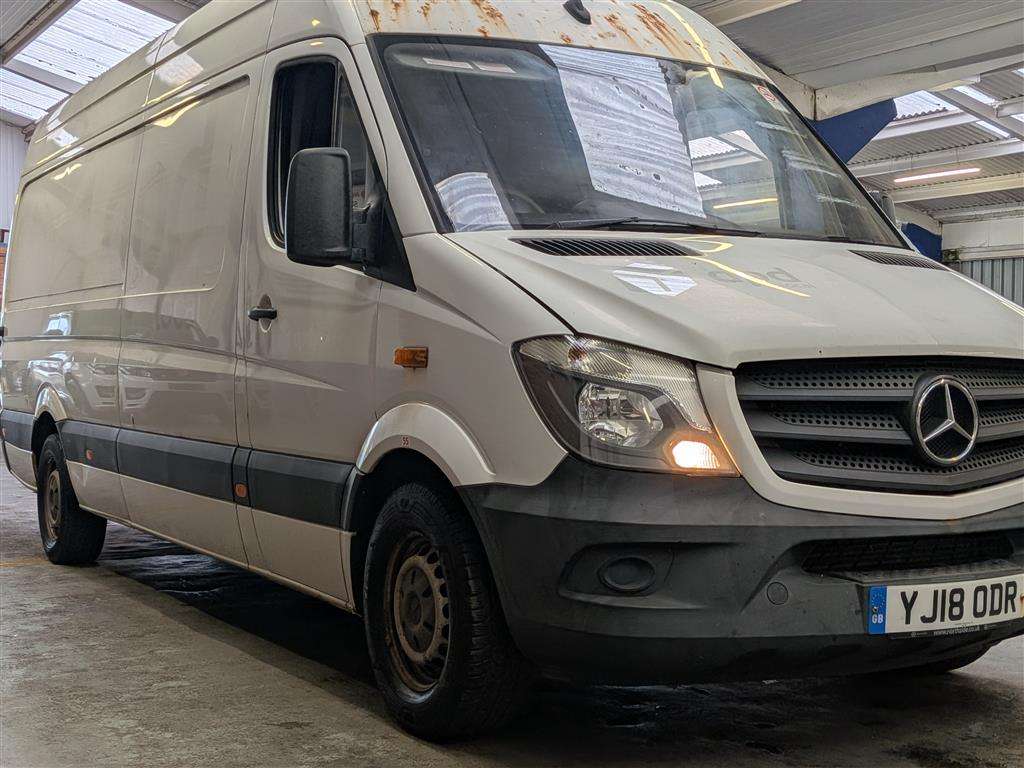 <p>2018 MERCEDES-BENZ SPRINTER 311CDI</p>