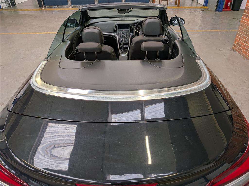<p>2015 VAUXHALL CASCADA SE CDTI S/S</p>