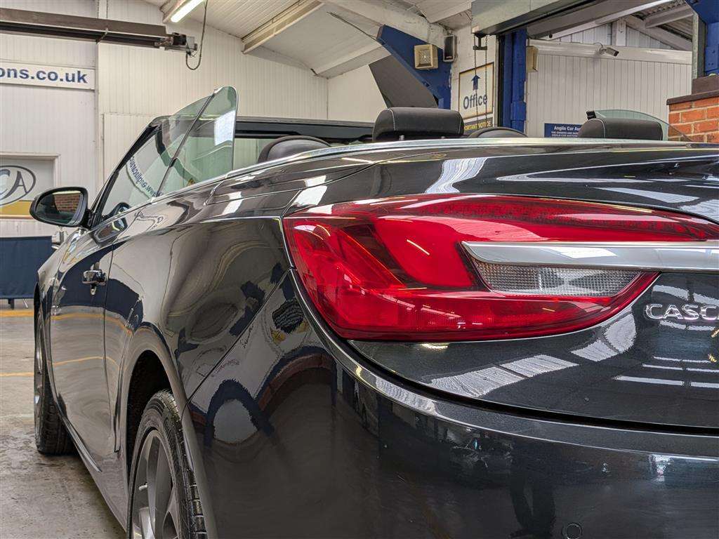 <p>2015 VAUXHALL CASCADA SE CDTI S/S</p>