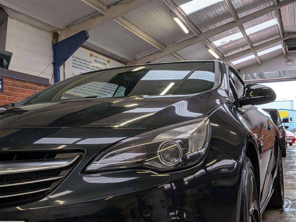 <p>2015 VAUXHALL CASCADA SE CDTI S/S</p>