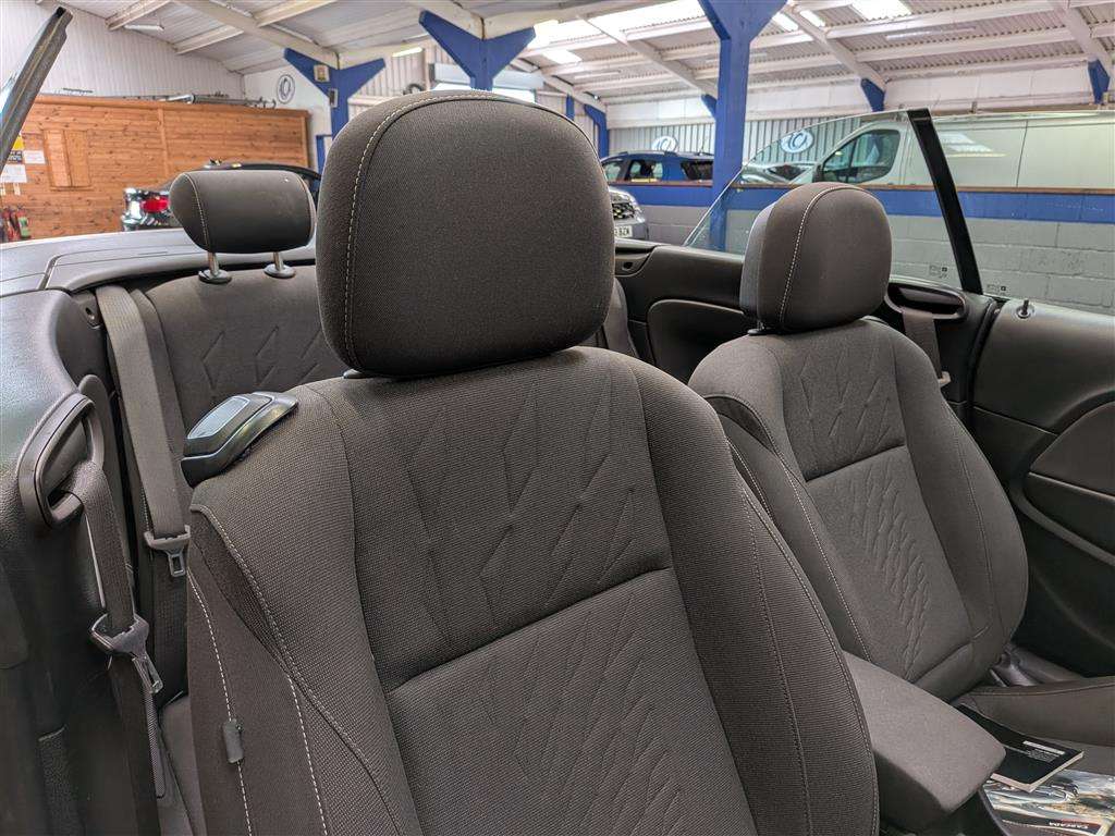 <p>2015 VAUXHALL CASCADA SE CDTI S/S</p>