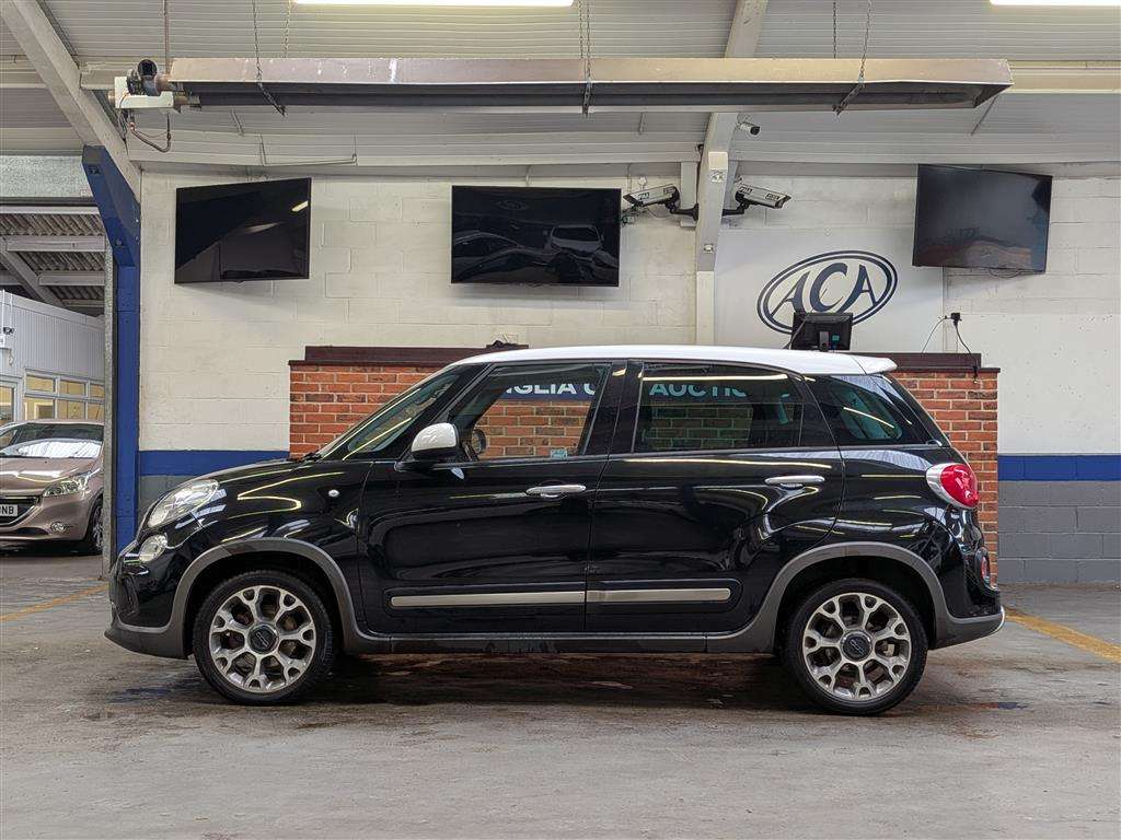 <p>2014 FIAT 500L TREKKING MULTIJET</p>