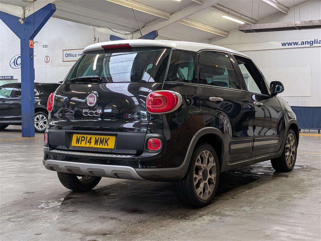 <p>2014 FIAT 500L TREKKING MULTIJET</p>