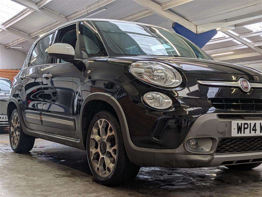 <p>2014 FIAT 500L TREKKING MULTIJET</p>
