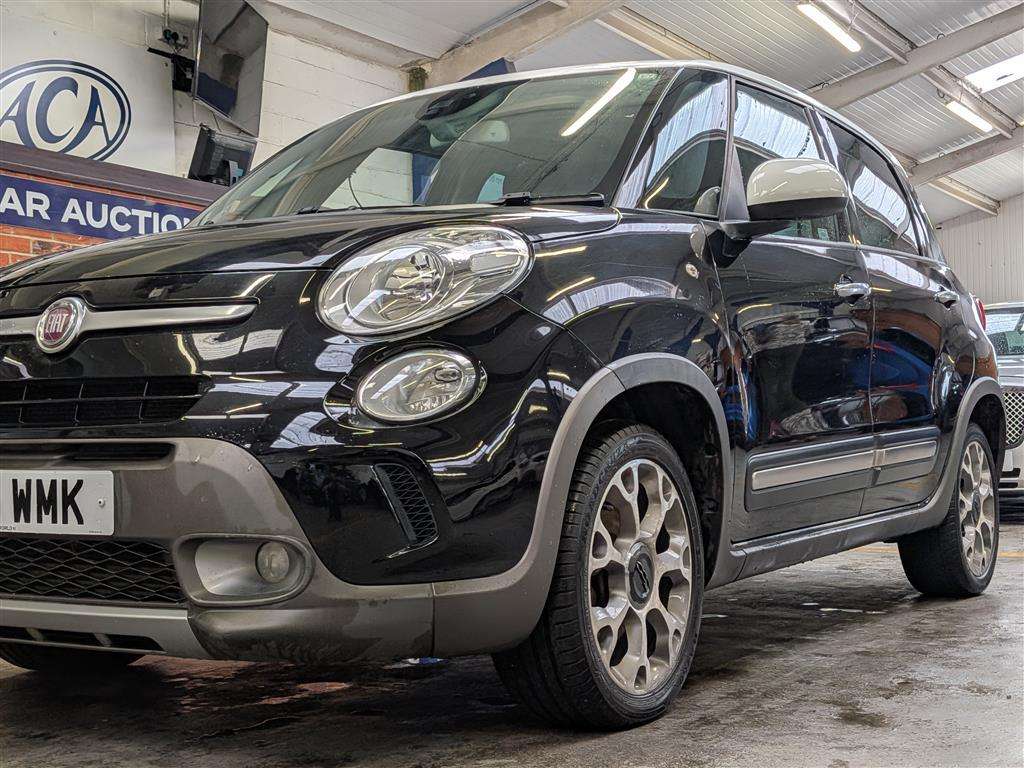 <p>2014 FIAT 500L TREKKING MULTIJET</p>