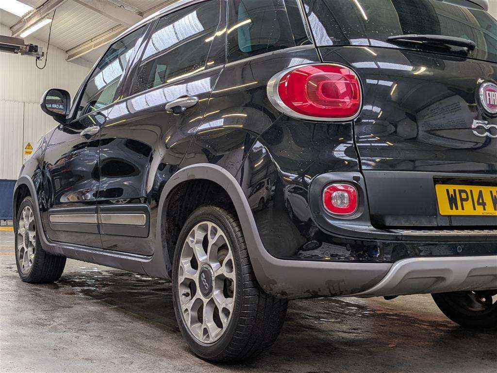 <p>2014 FIAT 500L TREKKING MULTIJET</p>