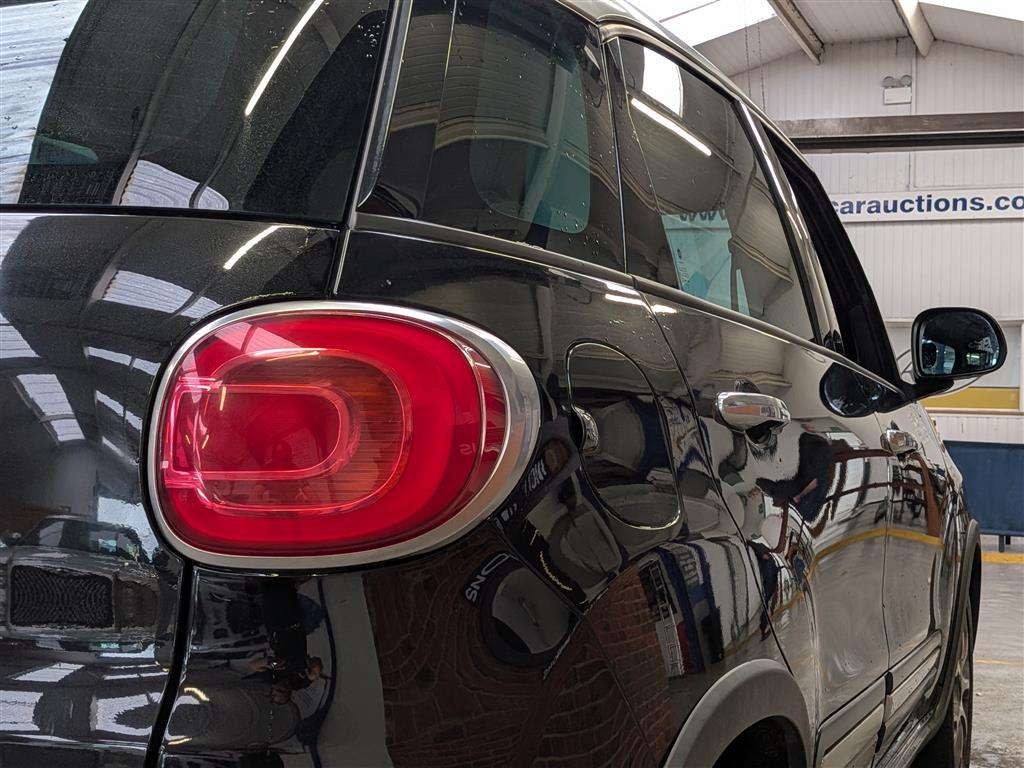 <p>2014 FIAT 500L TREKKING MULTIJET</p>