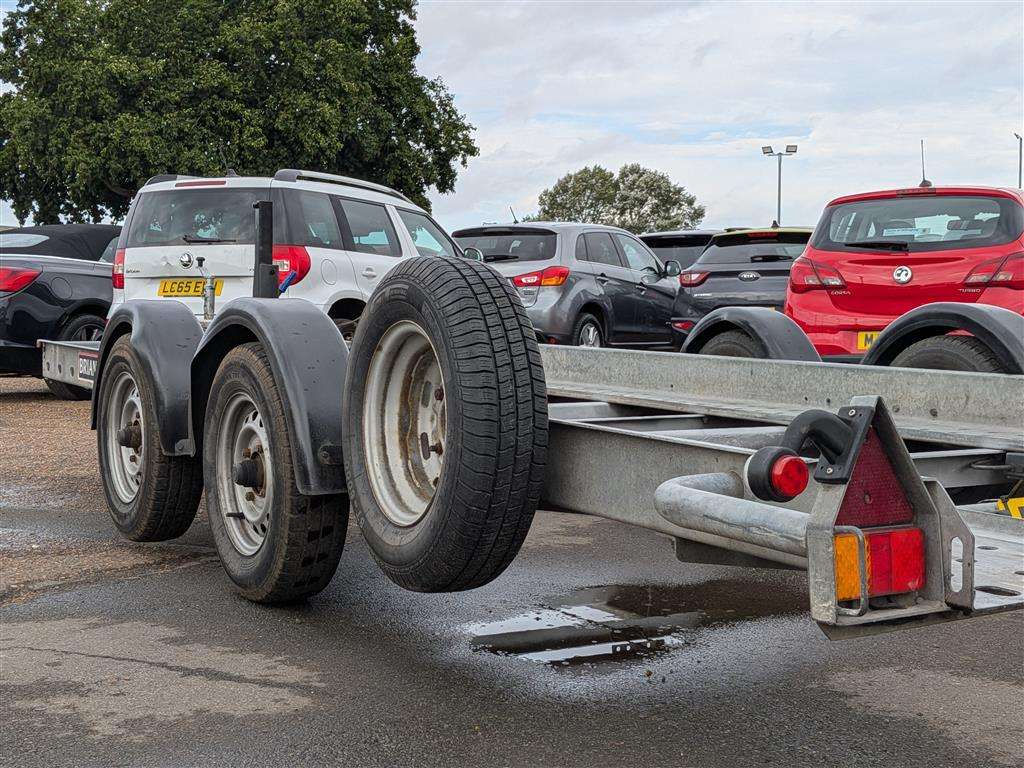<p>BRIAN JAMES TILT BED TRAILER</p>