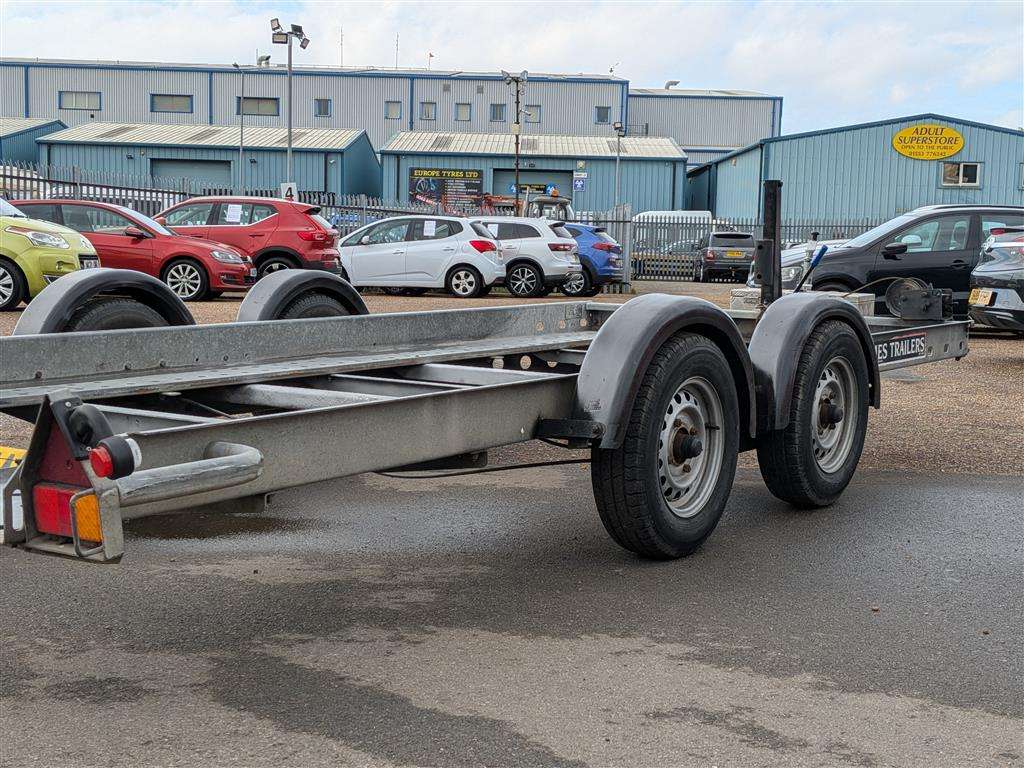 <p>BRIAN JAMES TILT BED TRAILER</p>