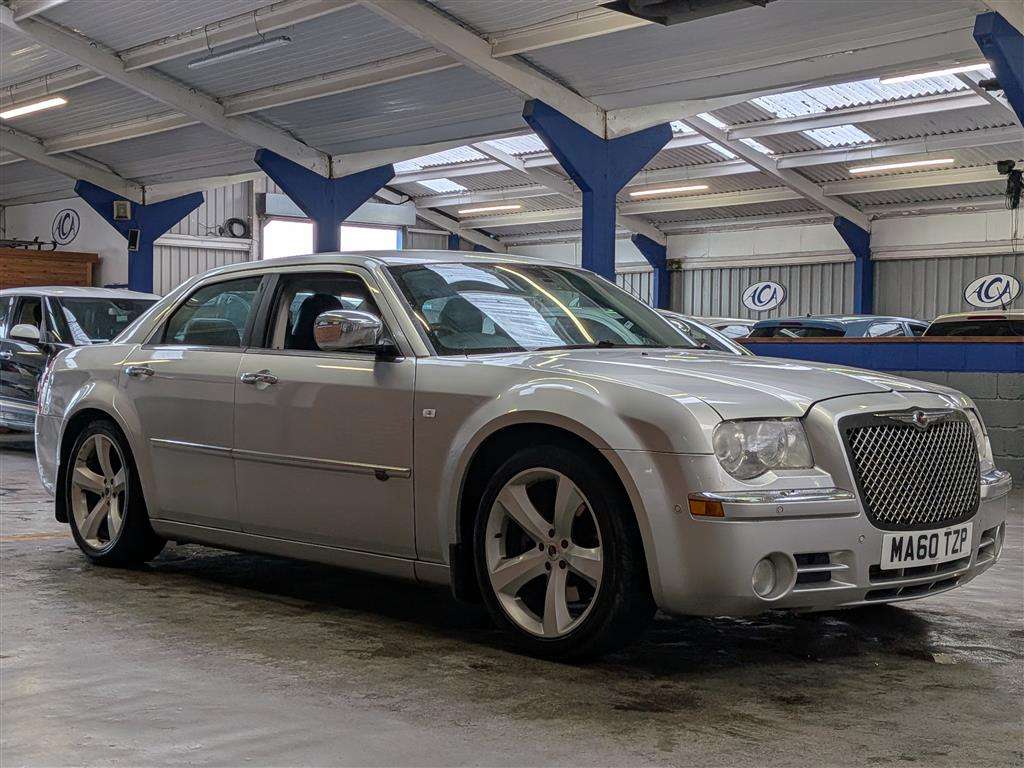 <p>2010 CHRYSLER 300C SR CRD AUTO</p>