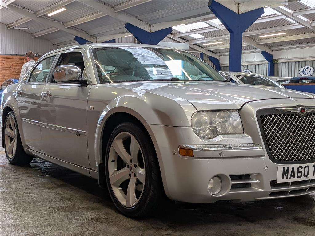 <p>2010 CHRYSLER 300C SR CRD AUTO</p>