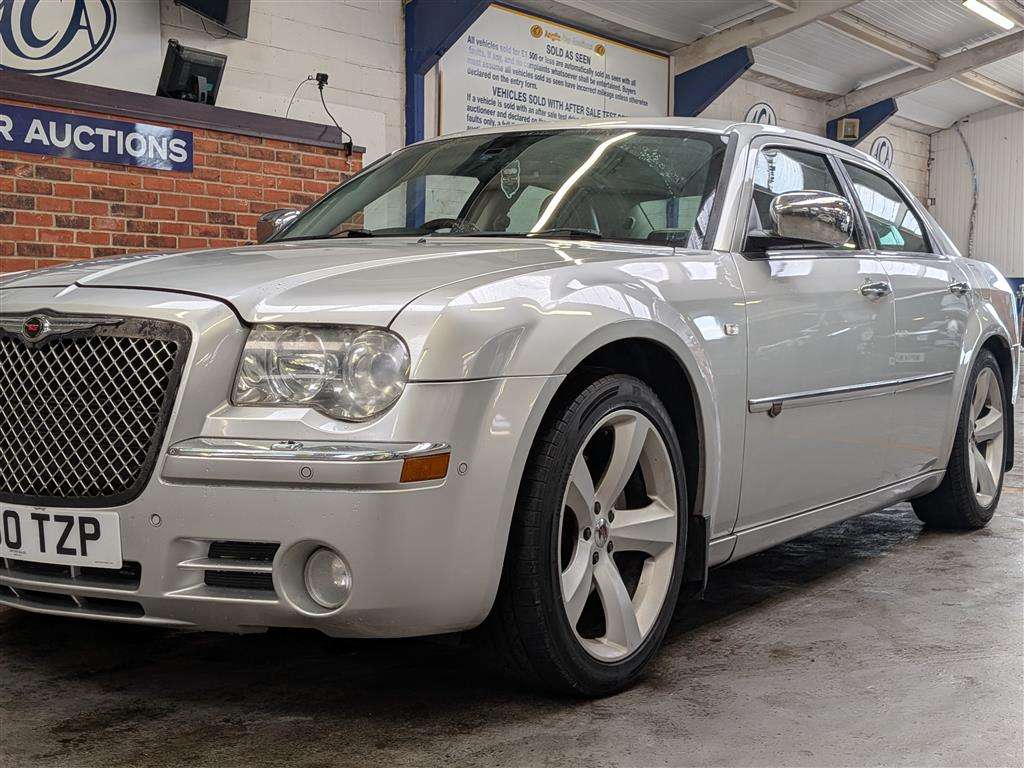 <p>2010 CHRYSLER 300C SR CRD AUTO</p>