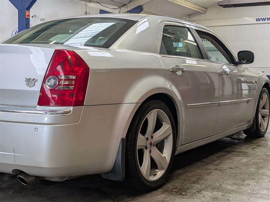 <p>2010 CHRYSLER 300C SR CRD AUTO</p>