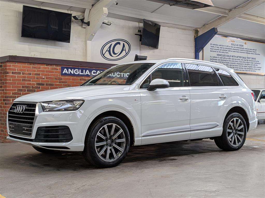 <p>2016 AUDI Q7 S LINE TDI QUATTRO AUT</p>