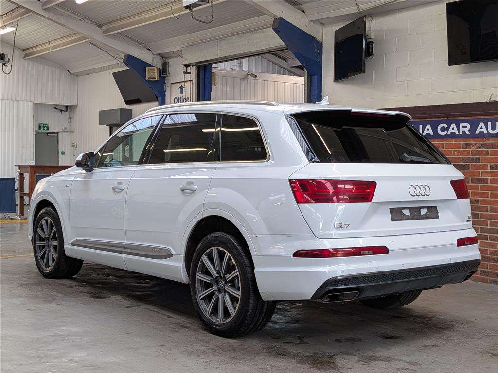 <p>2016 AUDI Q7 S LINE TDI QUATTRO AUT</p>