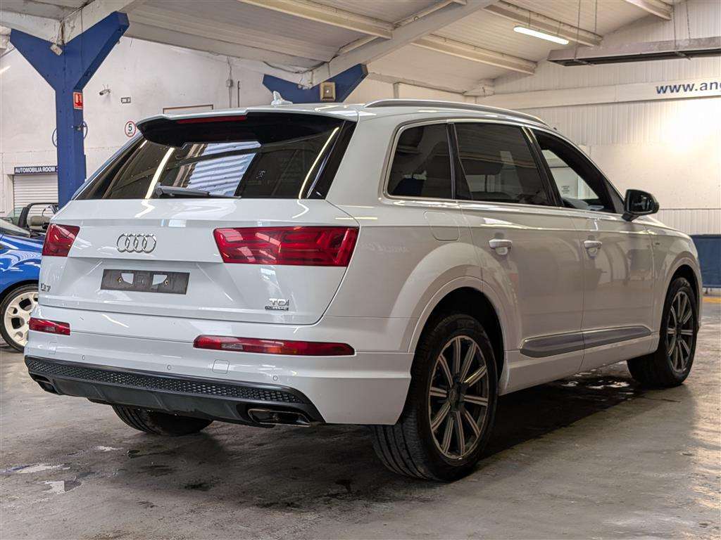 <p>2016 AUDI Q7 S LINE TDI QUATTRO AUT</p>