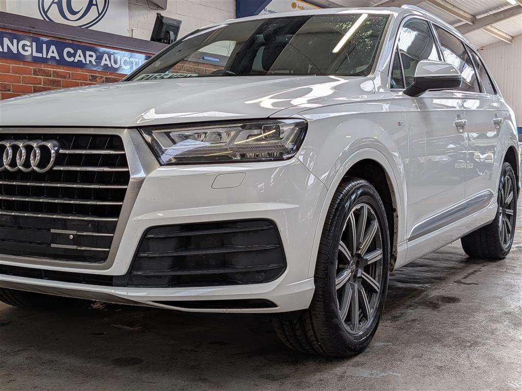 <p>2016 AUDI Q7 S LINE TDI QUATTRO AUT</p>