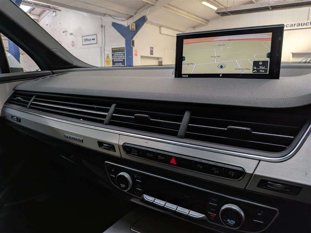 <p>2016 AUDI Q7 S LINE TDI QUATTRO AUT</p>